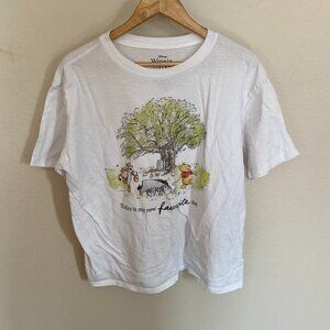 Disney Women’s Winnie the Pooh Graphic Tee Size XL